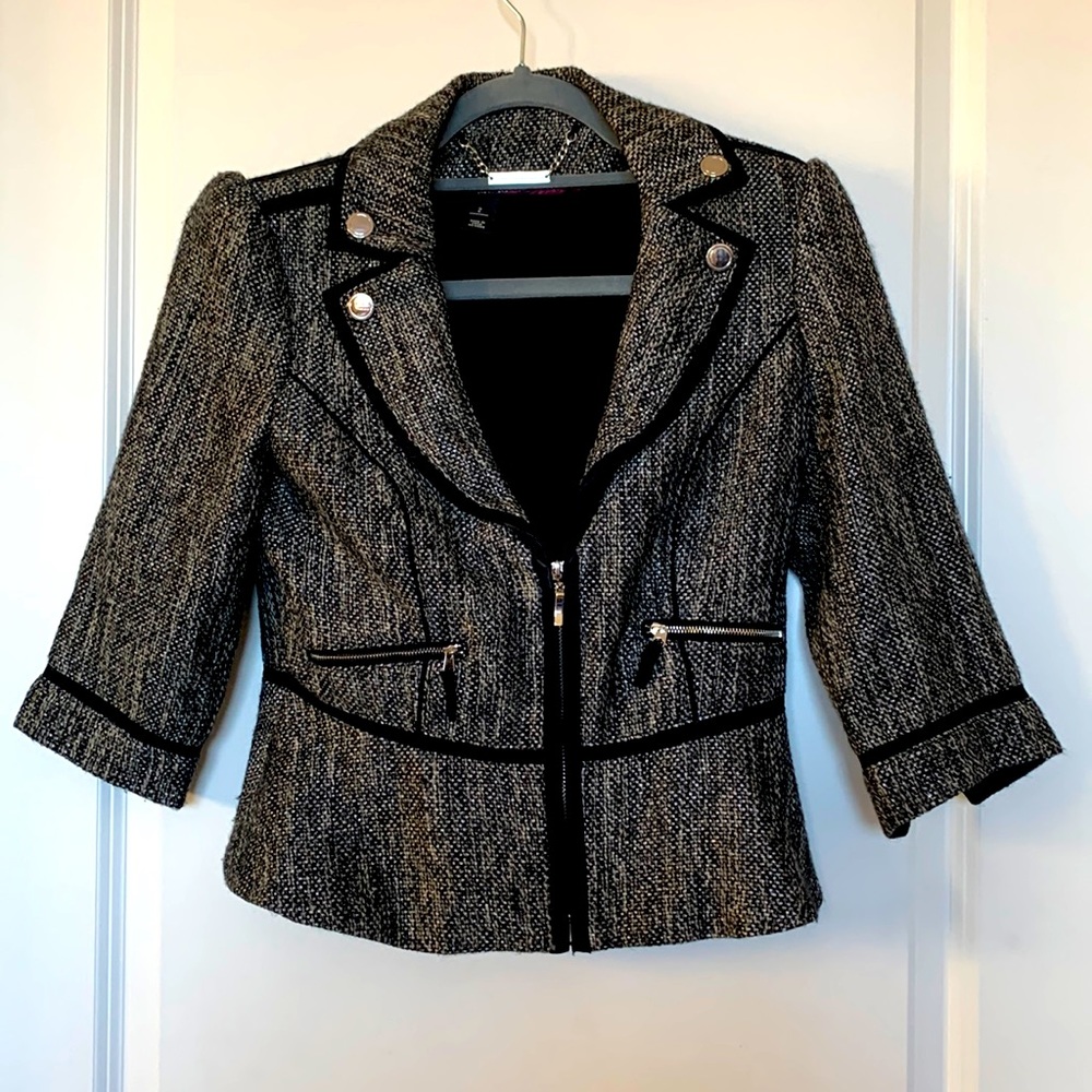 White House Black Market WHBM Black Zip Up Jacket Blazer Size 2.